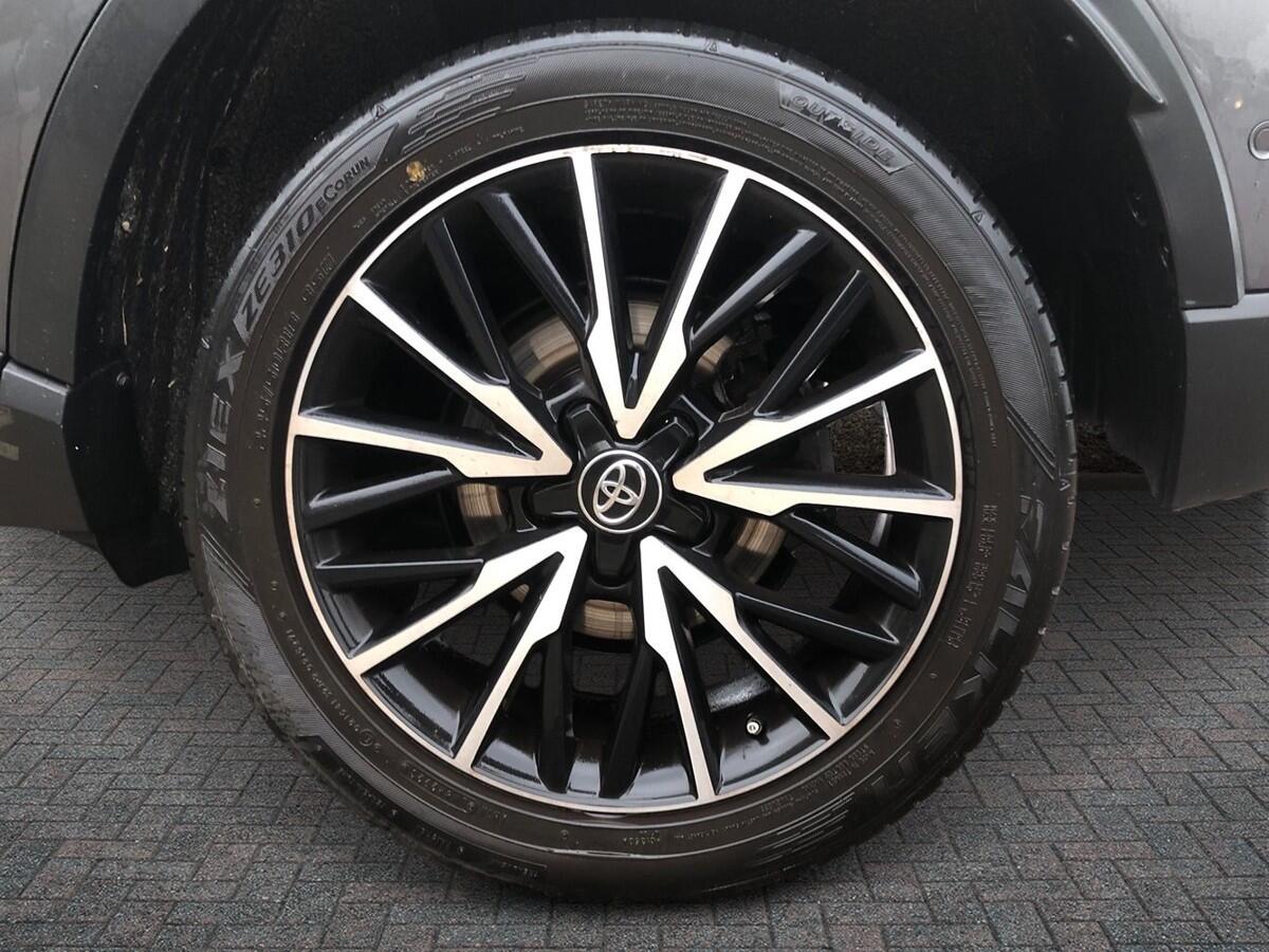 Used Toyota C-HR 2018 for sale - 77560475: Photo 18