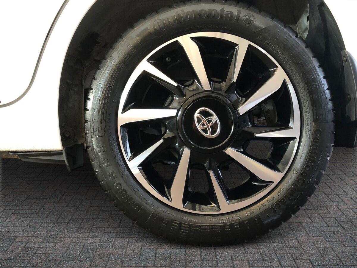 Used Toyota AYGO 2021 for sale - 76937340: Photo 18