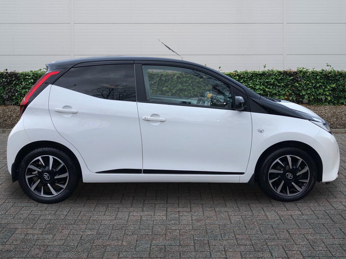 Used Toyota AYGO 2021 for sale - 76937340: Photo 4