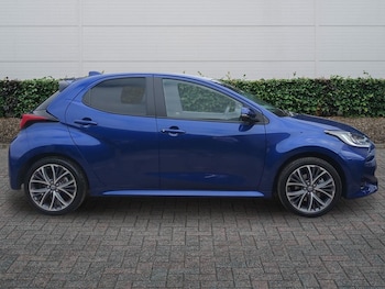 Used Toyota Yaris 2024 for sale - 79077230: Photo