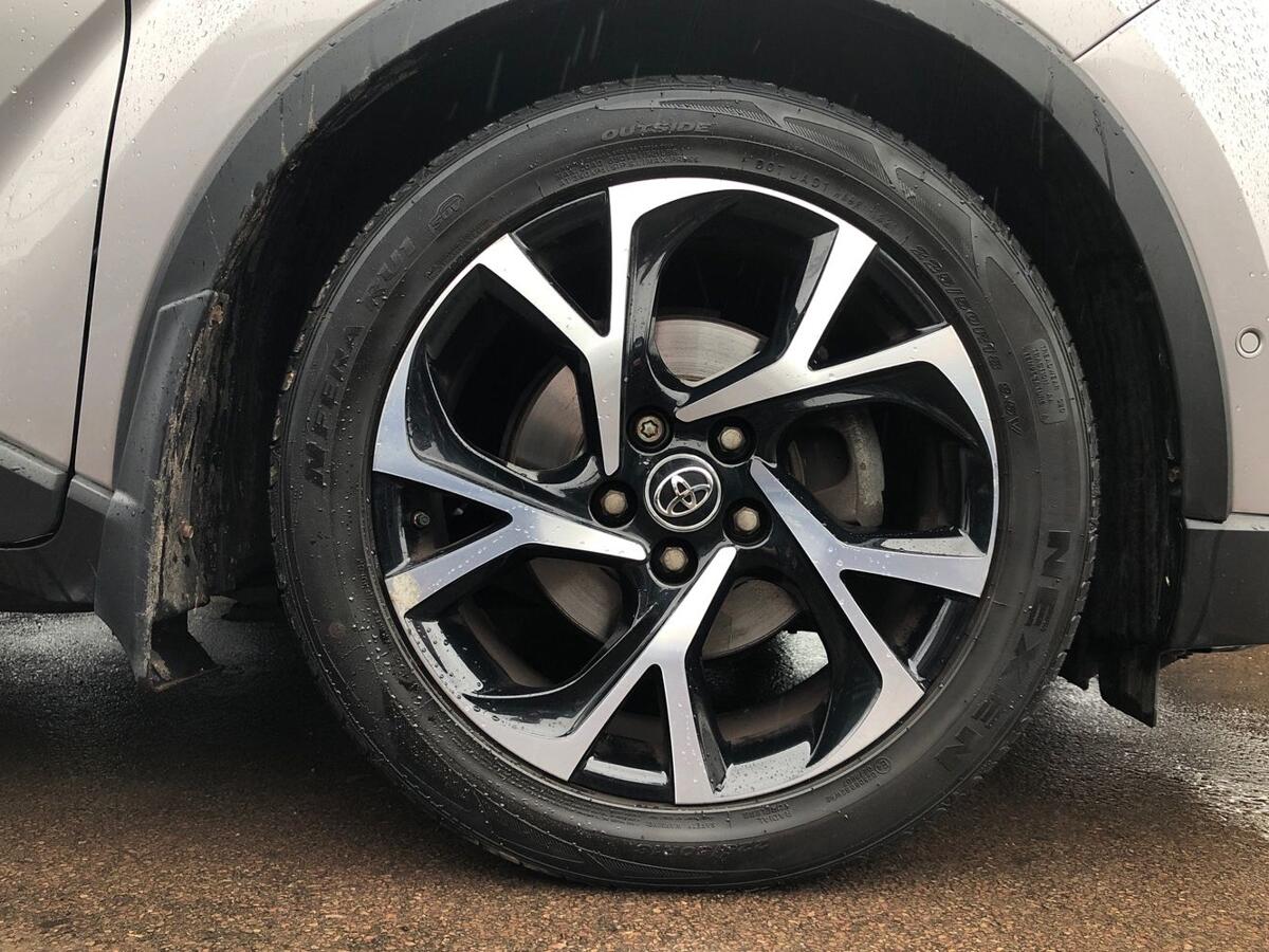 Used Toyota C-HR 2018 for sale - 76563190: Photo 17