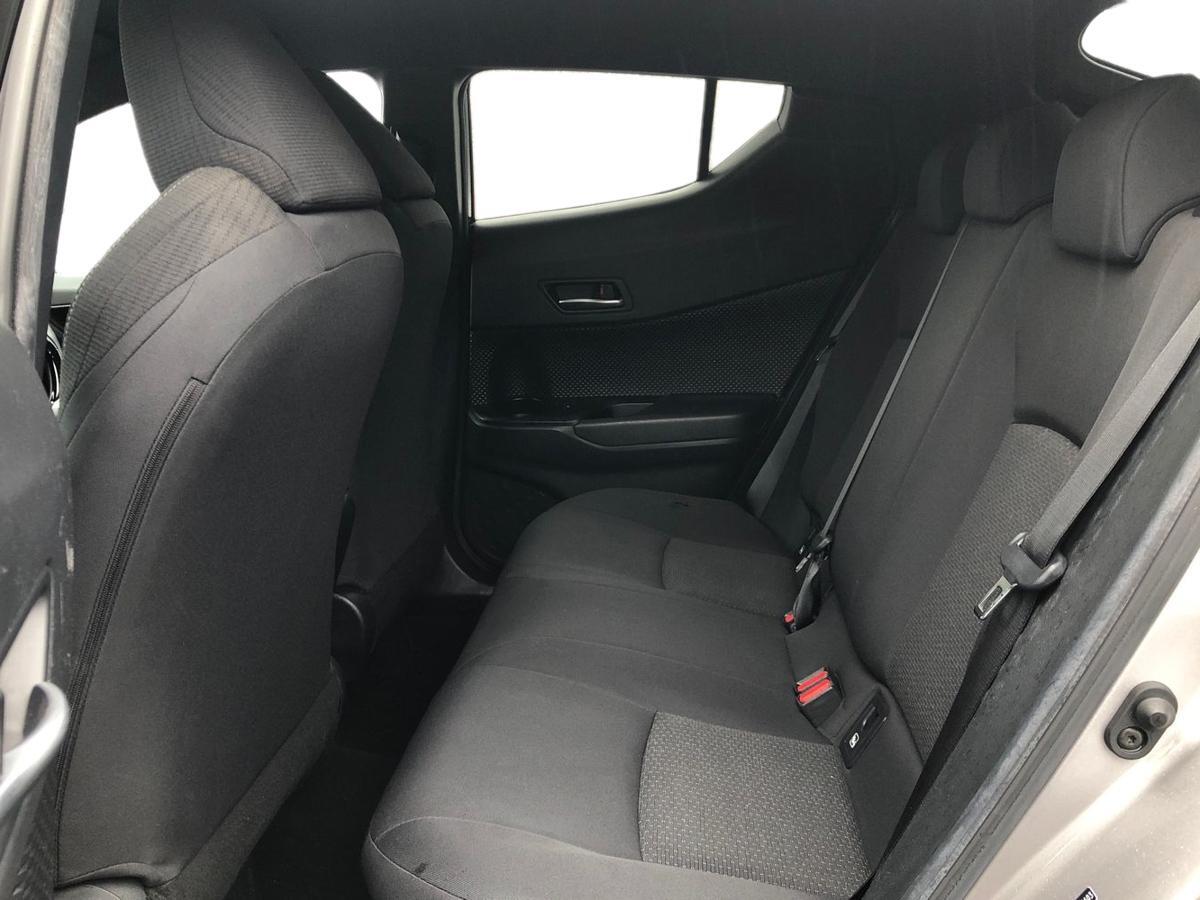 Used Toyota C-HR 2018 for sale - 76563190: Photo 9