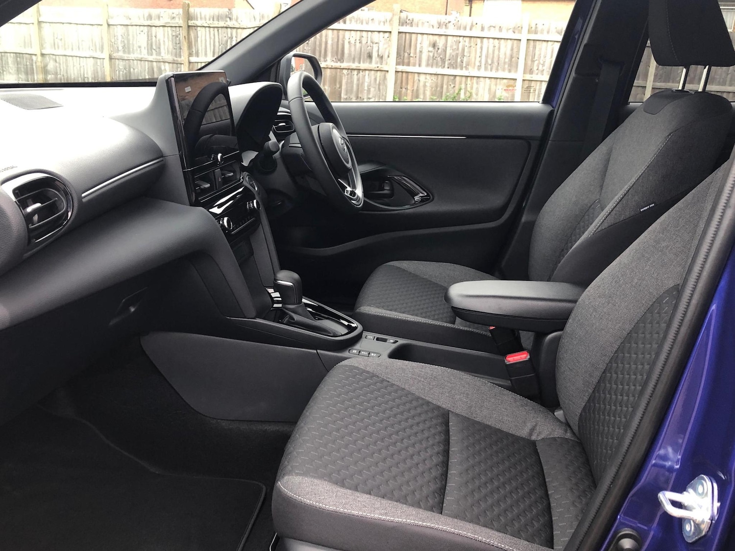 Used Toyota Yaris 2024 for sale - 76514449: Photo 15