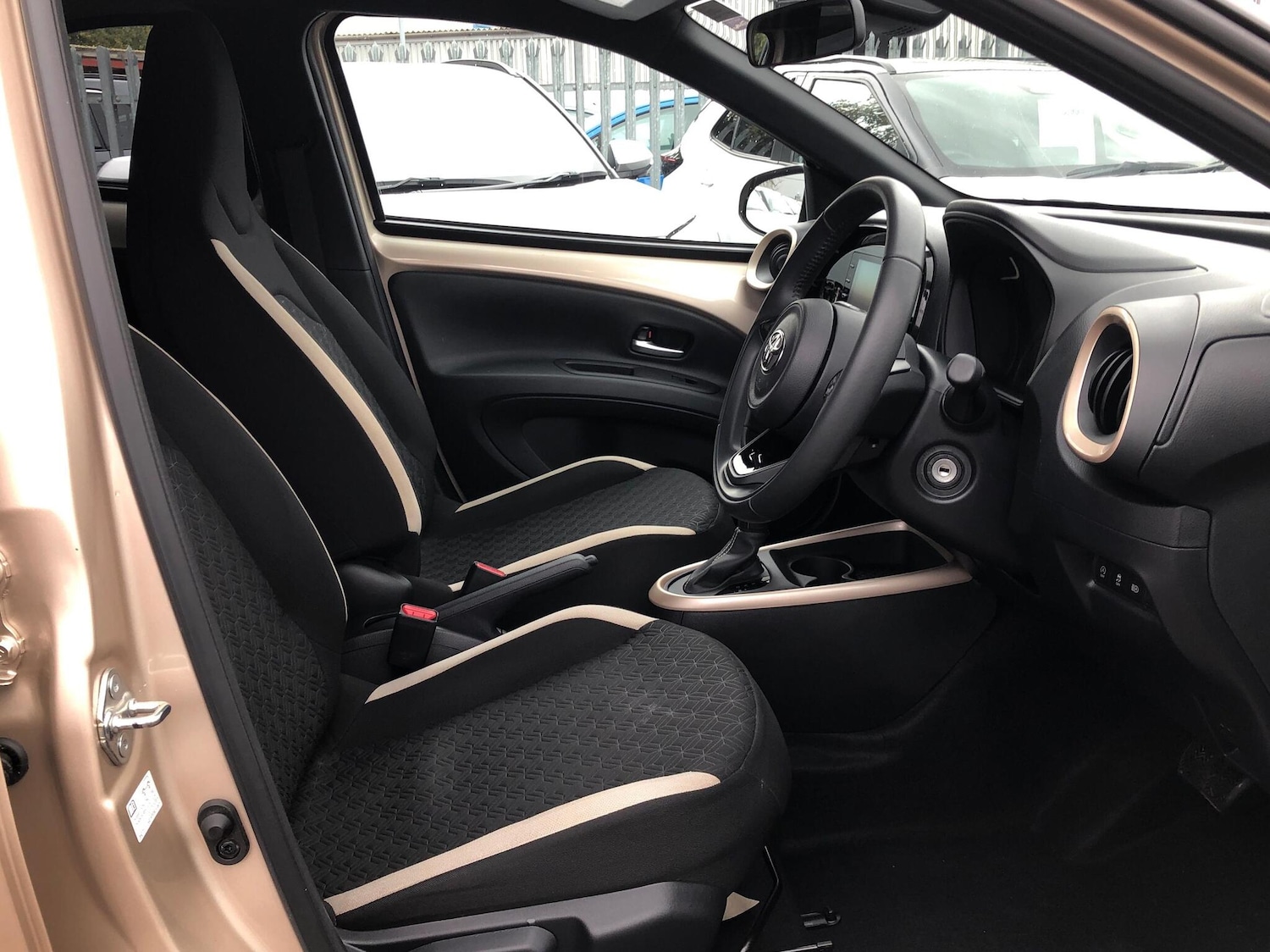 Used Toyota Aygo X 2023 for sale - 76474490: Photo 11