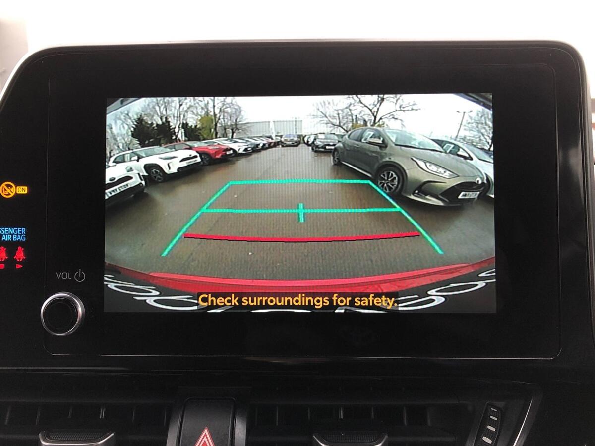 Used Toyota C-HR 2023 for sale - 77052426: Photo 10