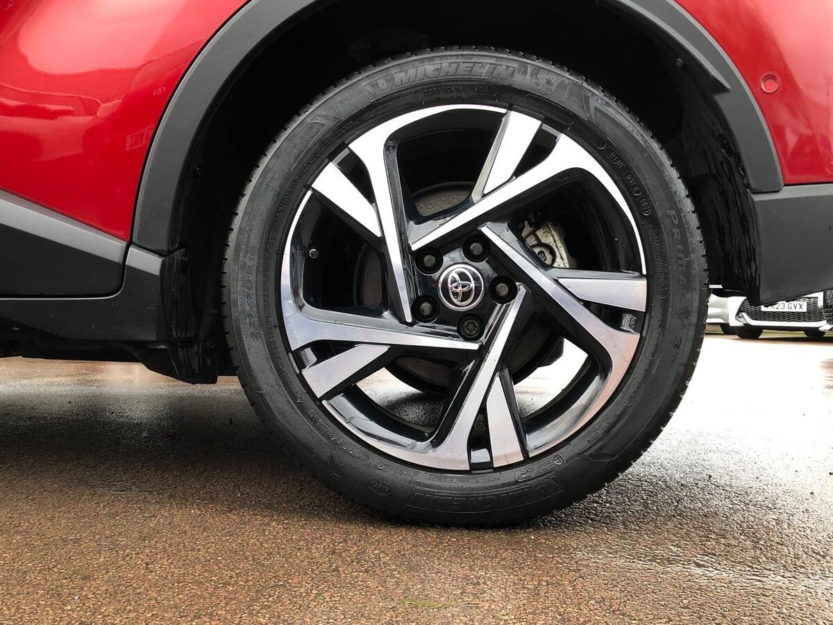 Used Toyota C-HR 2023 for sale - 77052426: Photo 17