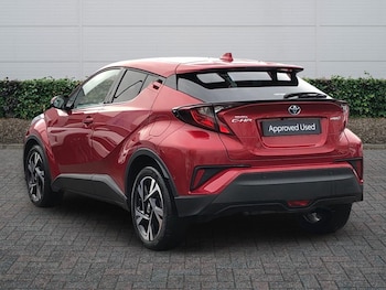 Used Toyota C-HR 2023 for sale - 77052426: Photo