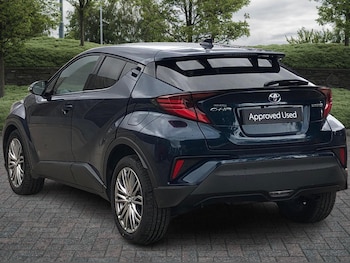 Used Toyota C-HR 2023 for sale - 77346342: Photo