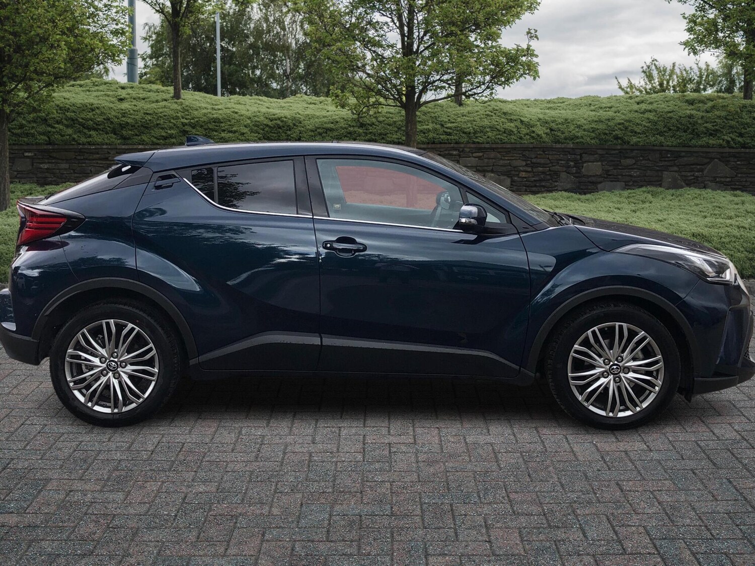 Used Toyota C-HR 2023 for sale - 77346342: Photo 6