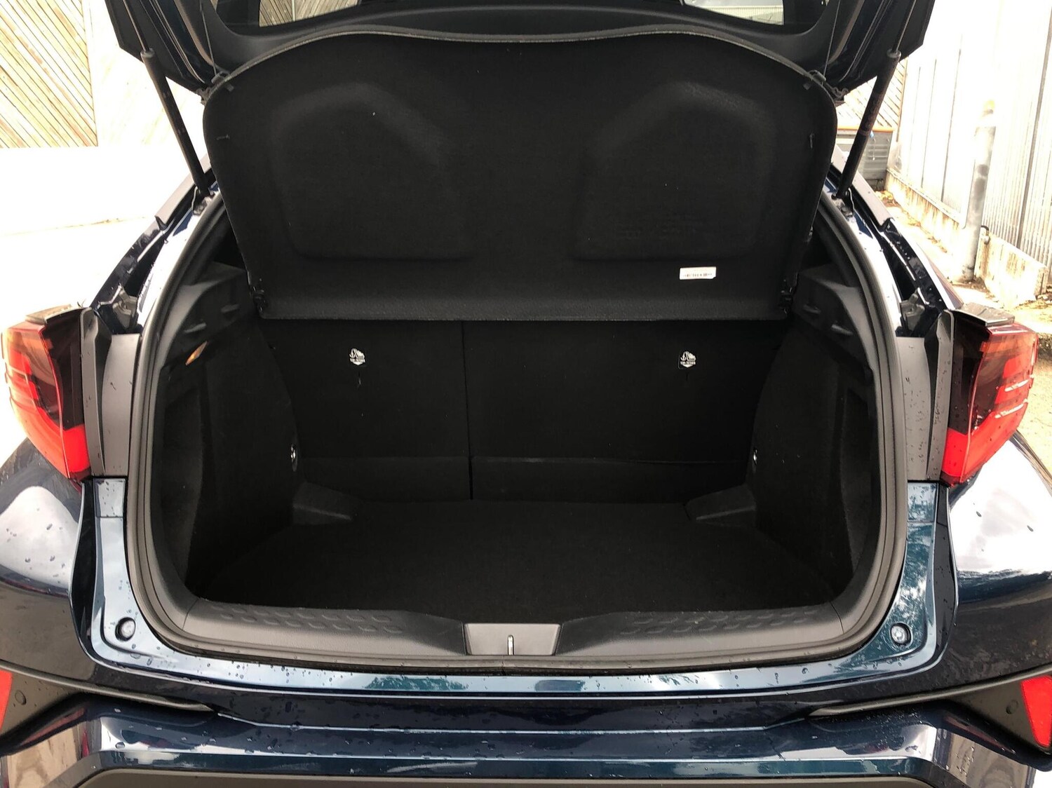 Used Toyota C-HR 2023 for sale - 77346342: Photo 9