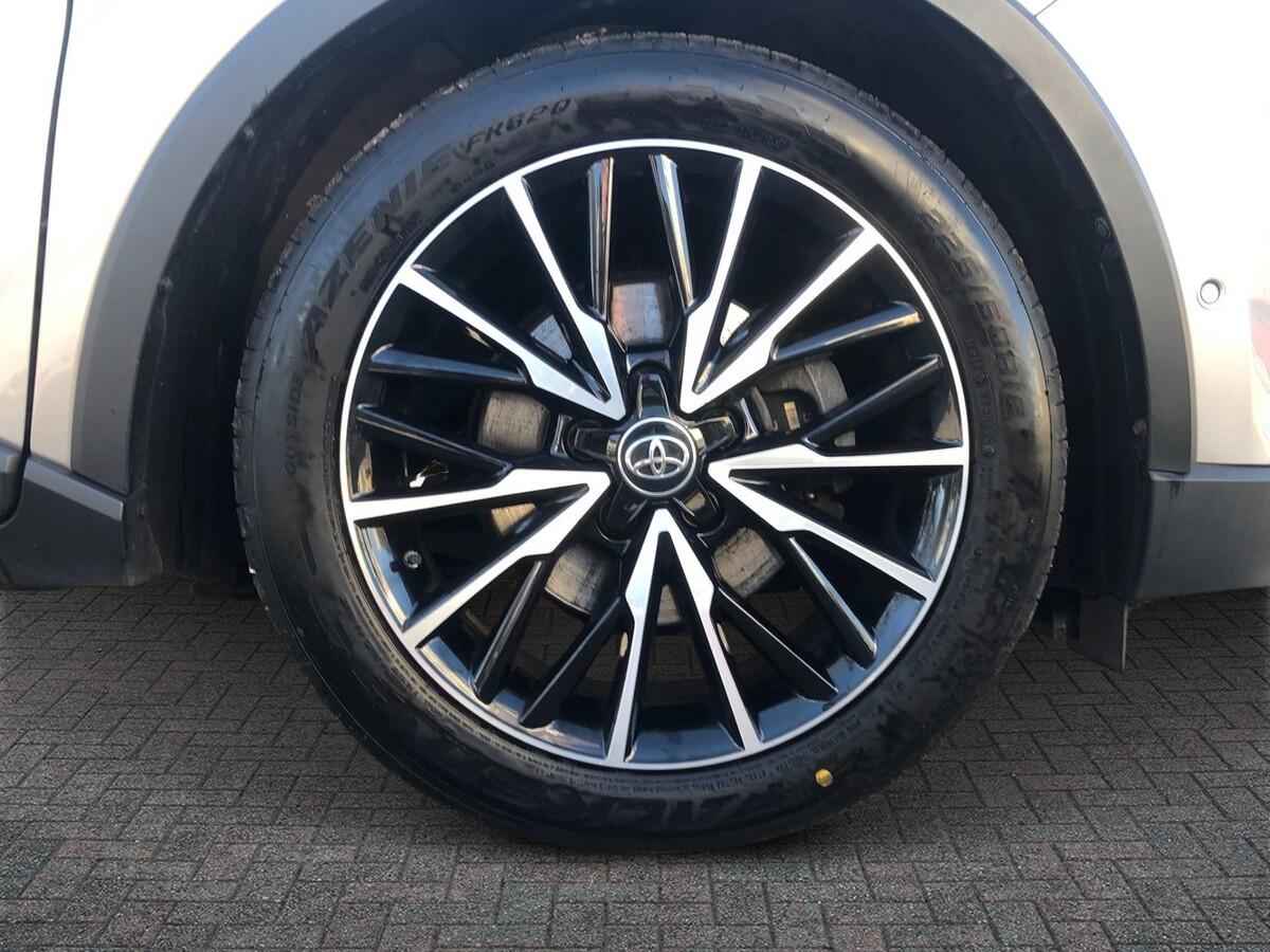 Used Toyota C-HR 2017 for sale - 76609274: Photo 6