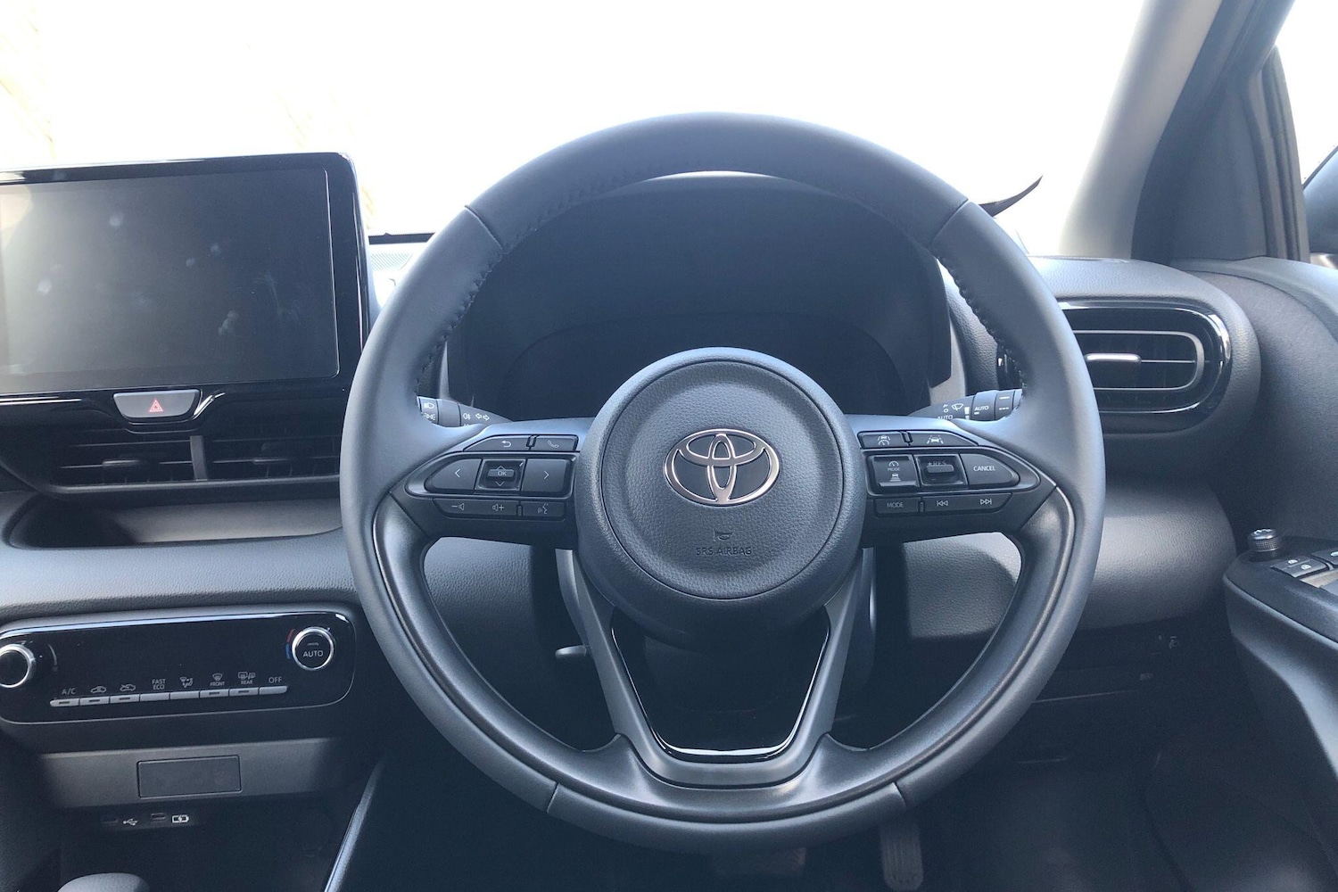 Used Toyota Yaris 2025 for sale - 76500857: Photo 11