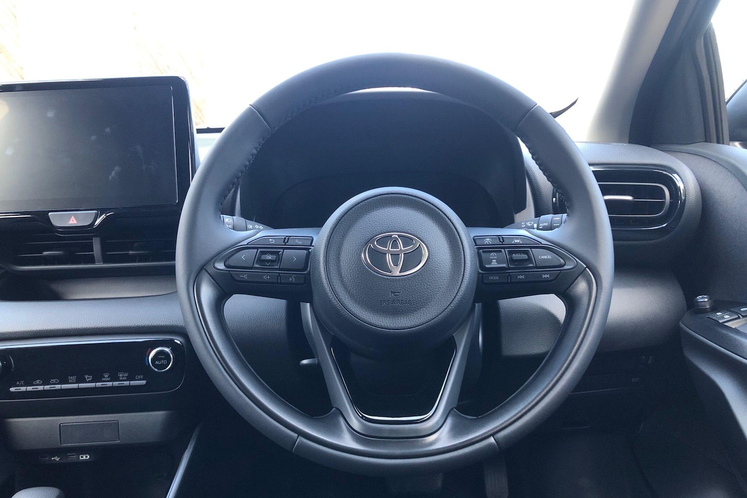 Used Toyota Yaris 2025 for sale - 76500857: Photo 12