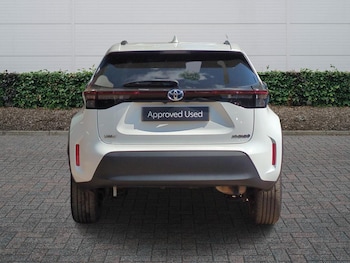 Used Toyota Yaris Cross 2023 for sale - 79389602: Photo
