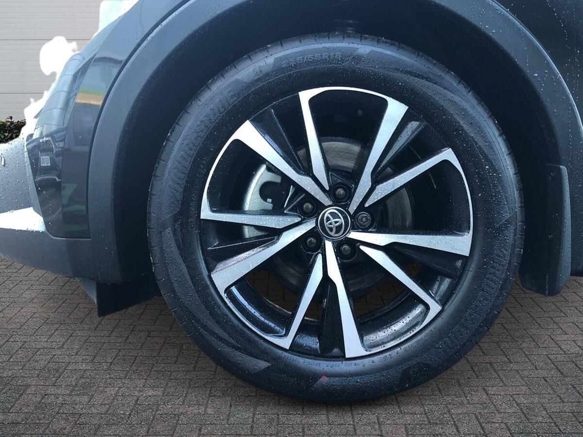 Used Toyota C-HR 2025 for sale - 76716662: Photo 6