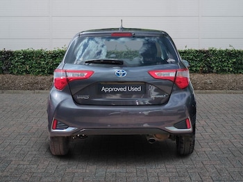 Used Toyota Yaris 2018 for sale - 79094596: Photo