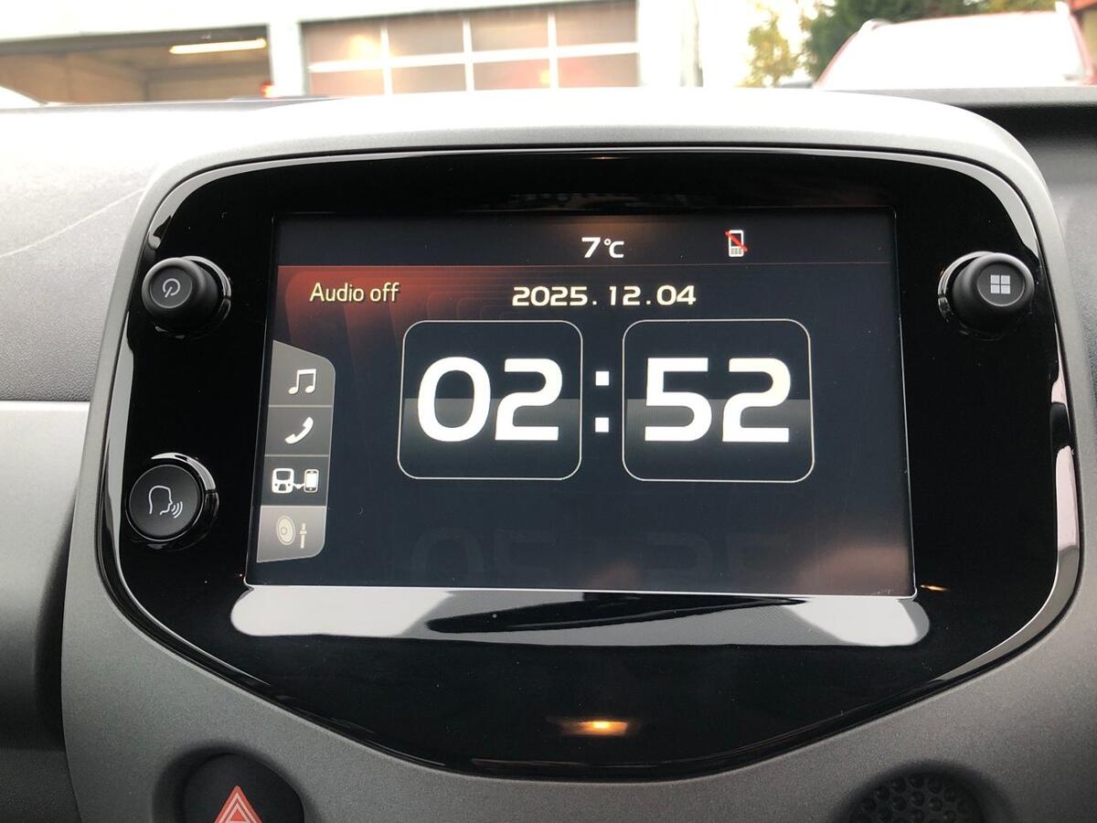 Used Toyota AYGO 2019 for sale - 76837763: Photo 11