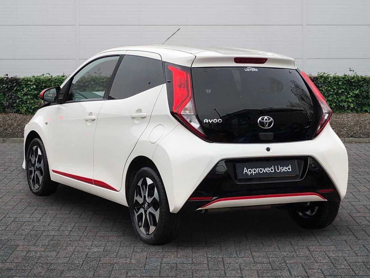 Used Toyota AYGO 2019 for sale - 76837763: Photo 2