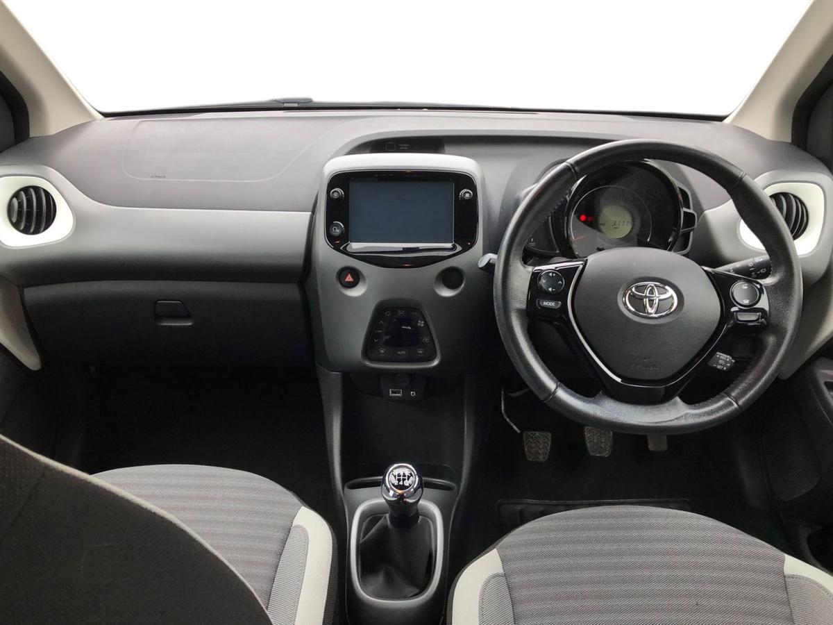 Used Toyota AYGO 2019 for sale - 76837763: Photo 8