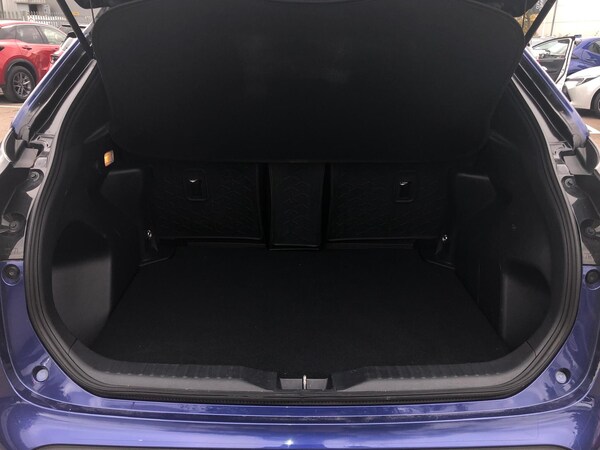 Used Toyota Yaris Cross 2022 for sale - 76241262: Photo 11