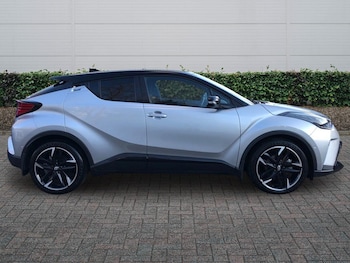 Used Toyota C-HR 2022 for sale - 77457386: Photo