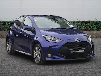 Used Toyota Yaris 2024 for sale - 78377100: Photo