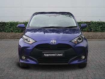 Used Toyota Yaris 2024 for sale - 78377100: Photo