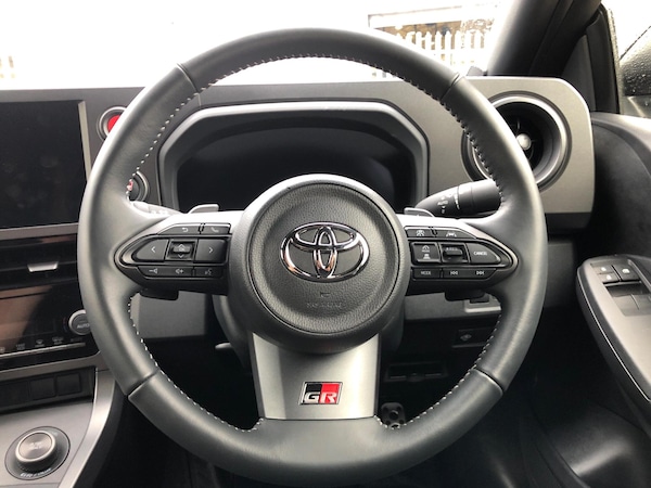 Used Toyota Yaris 2024 for sale - 76241289: Photo 14