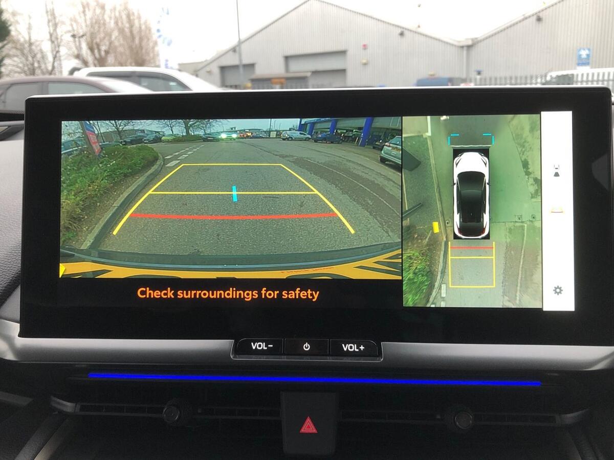 Used Toyota C-HR 2025 for sale - 77046412: Photo 13