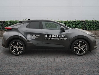 Used Toyota C-HR 2025 for sale - 77046412: Photo