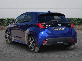 Used Toyota Yaris 2023 for sale - 77755167: Photo