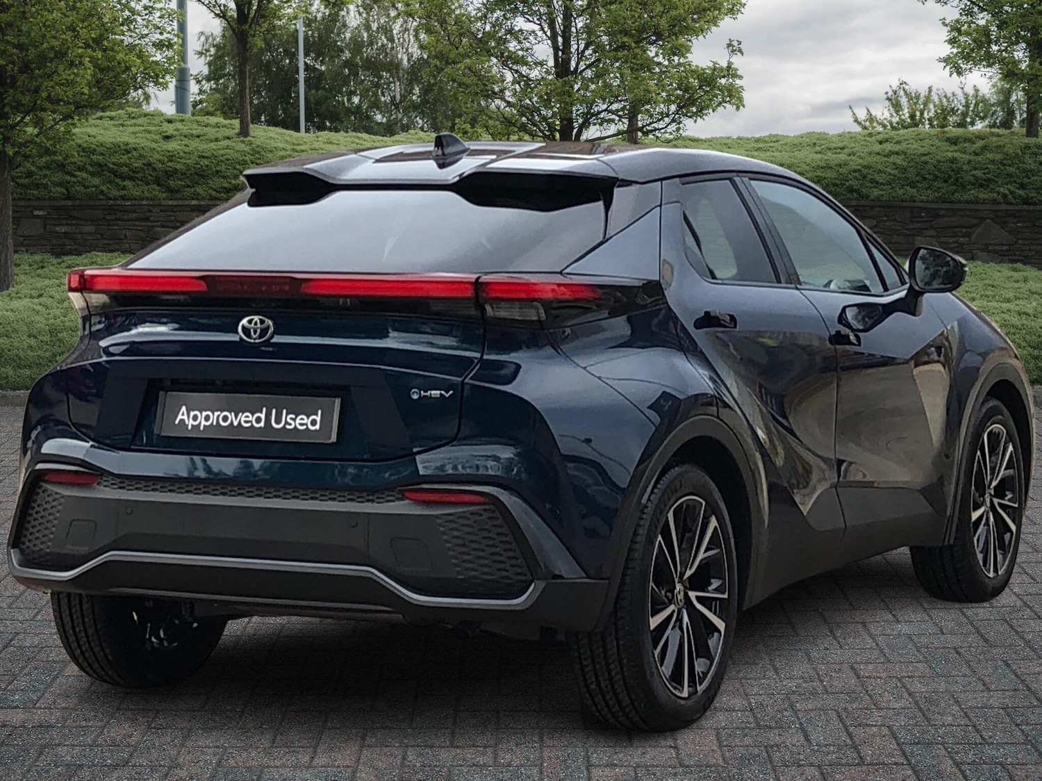 Used Toyota C-HR 2025 for sale - 76500901: Photo 3