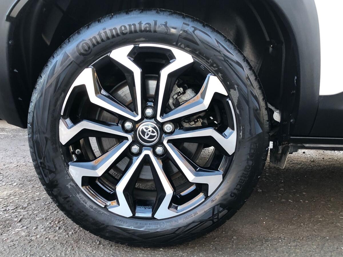 Used Toyota Yaris Cross 2023 for sale - 77145342: Photo 15