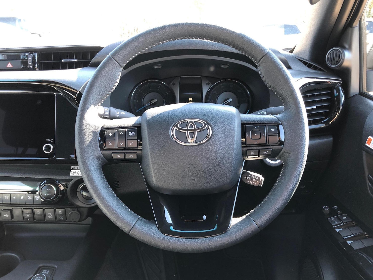 Used Toyota Hilux 2025 for sale - 76574686: Photo 12