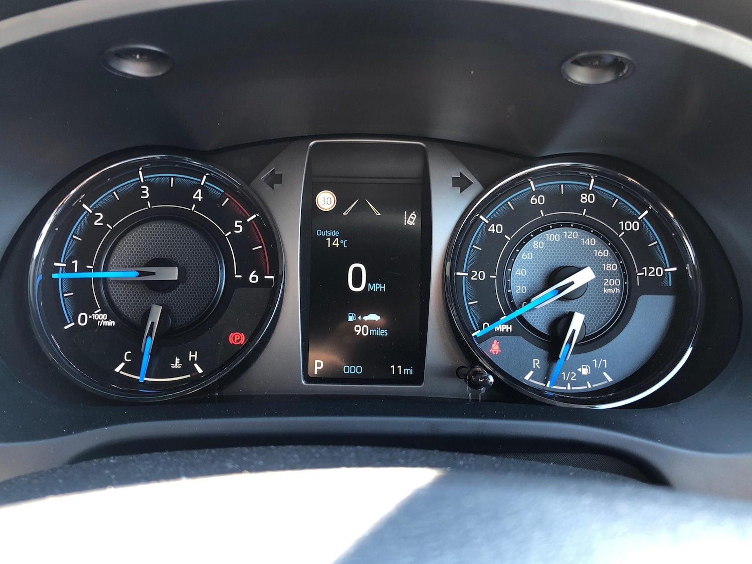 Used Toyota Hilux 2025 for sale - 76574686: Photo 13