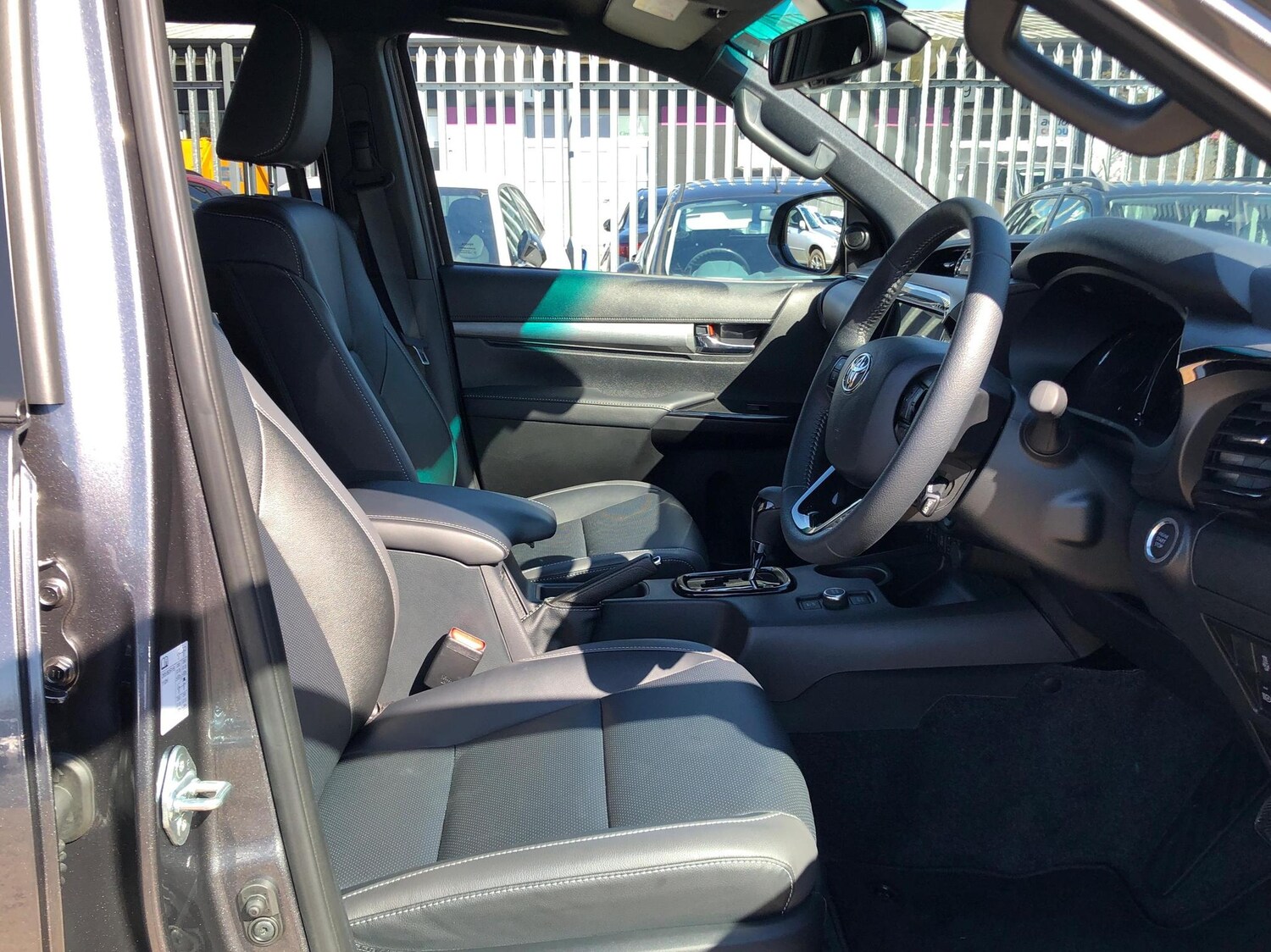 Used Toyota Hilux 2025 for sale - 76574686: Photo 16