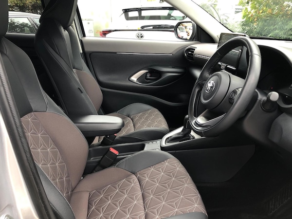 Used Toyota Yaris Cross 2023 for sale - 76296943: Photo 13