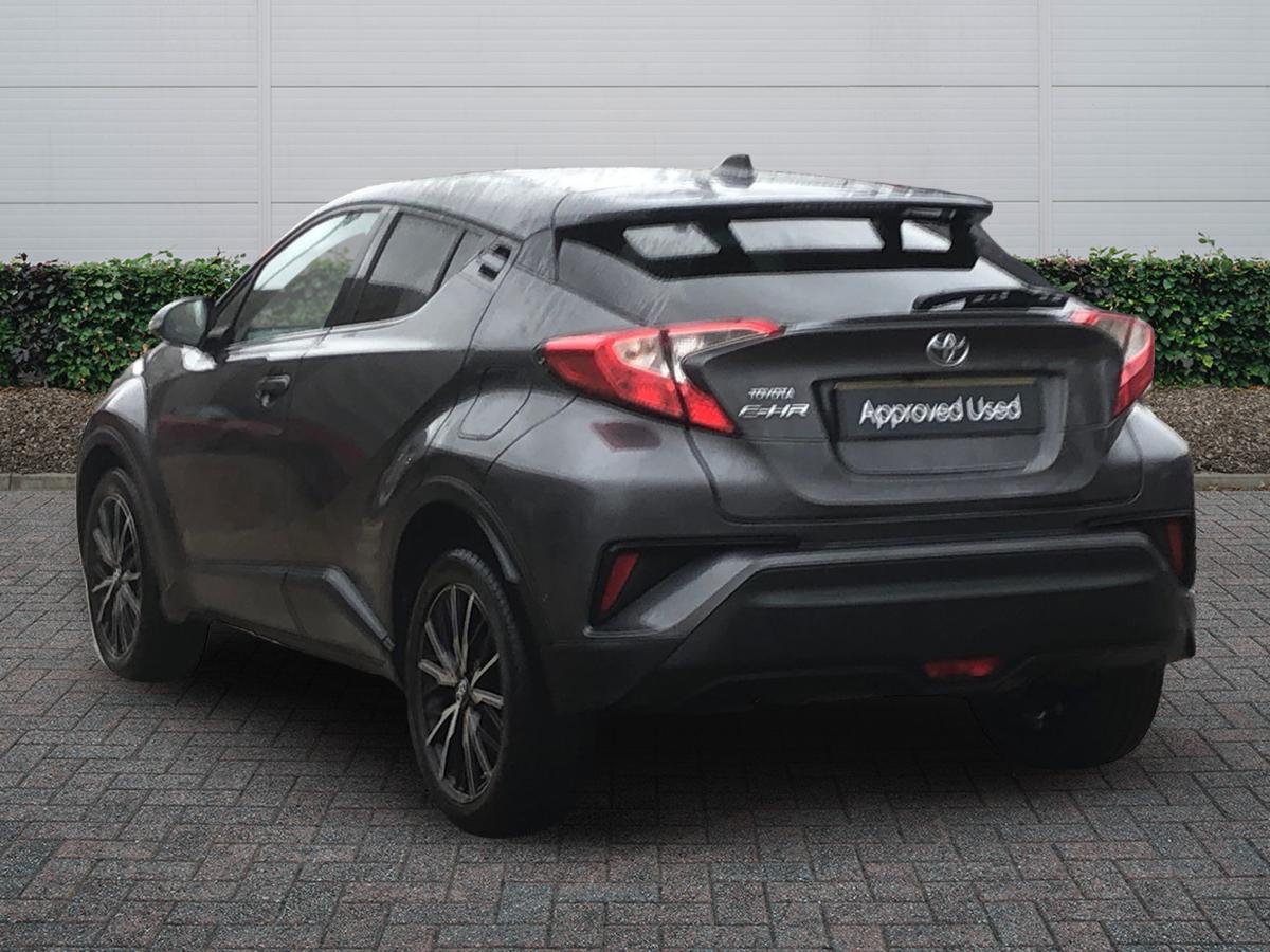 Used Toyota C-HR 2018 for sale - 77457369: Photo 2