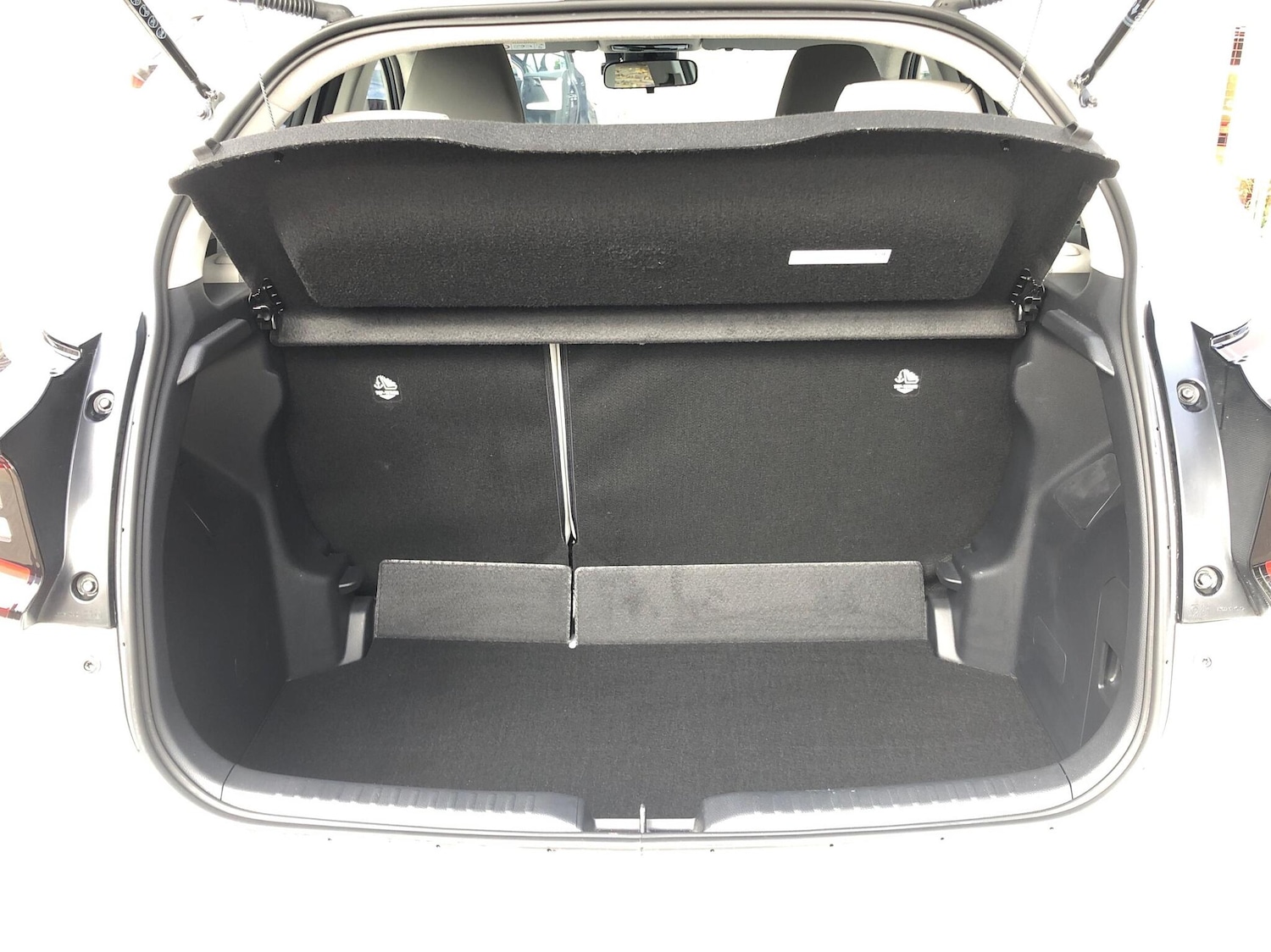 Used Toyota Yaris 2023 for sale - 76086205: Photo 16