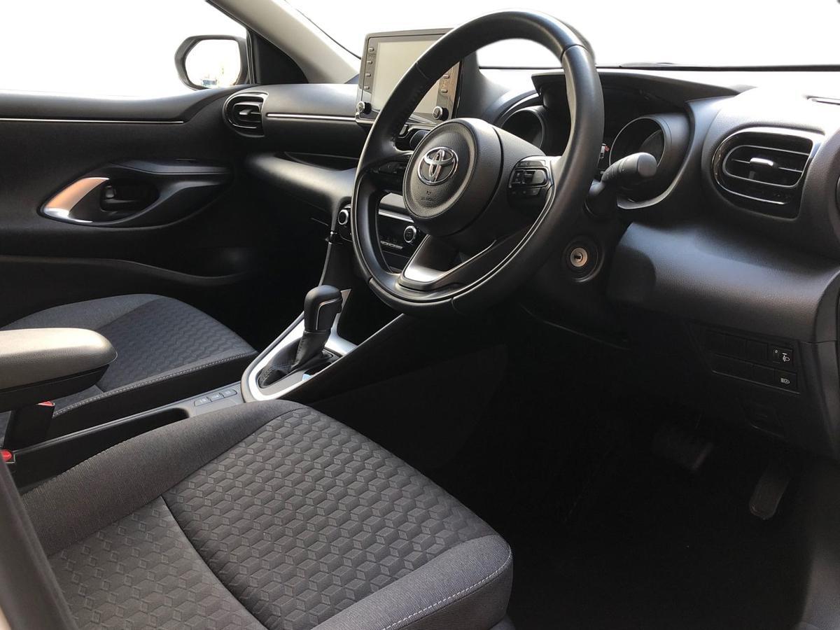 Used Toyota Yaris 2023 for sale - 76937303: Photo 11