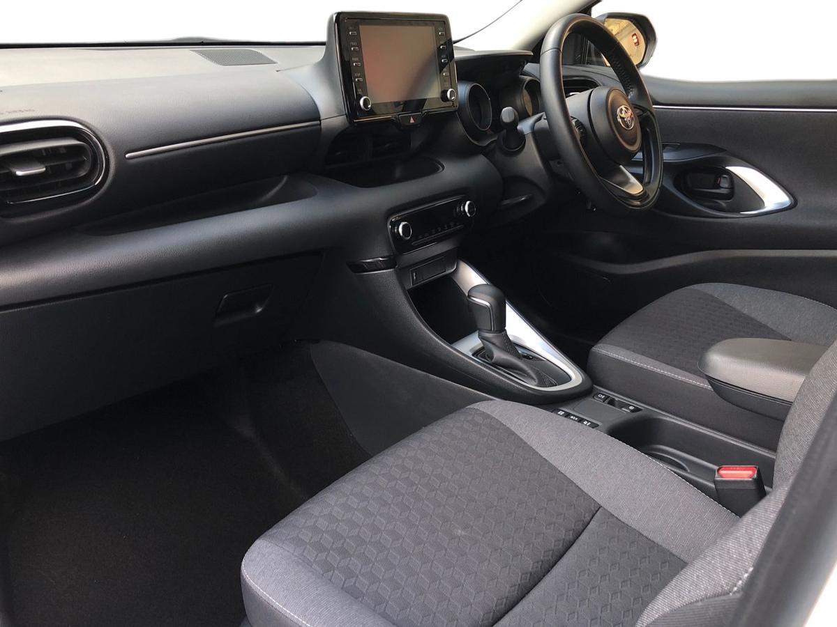 Used Toyota Yaris 2023 for sale - 76937303: Photo 12