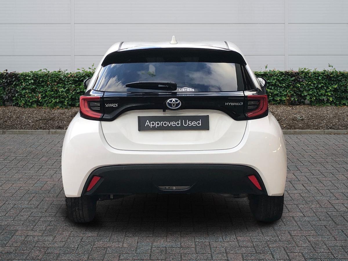 Used Toyota Yaris 2023 for sale - 76937303: Photo 5