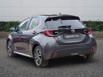 Used Toyota Yaris 2023 for sale - 78890832: Photo