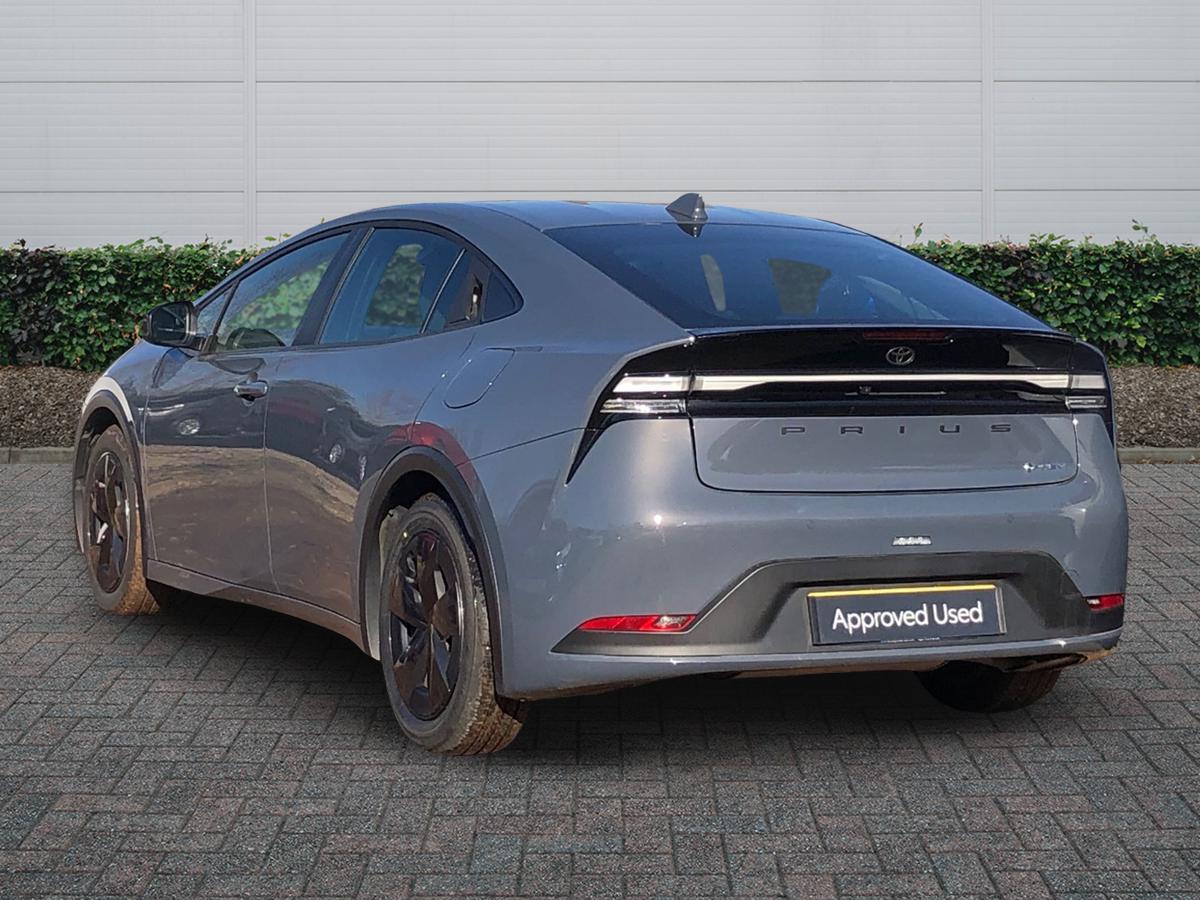 Used Toyota Prius 2025 for sale - 77941560: Photo 2