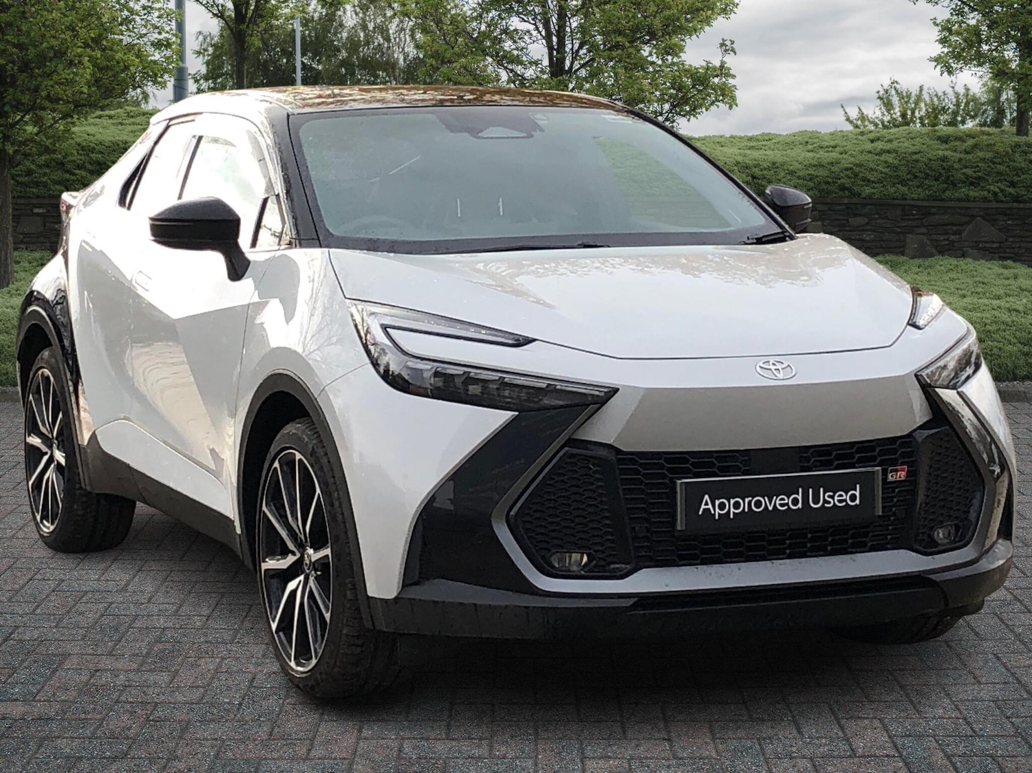Used Toyota C-HR 2024 for sale - 76474487: Photo 1