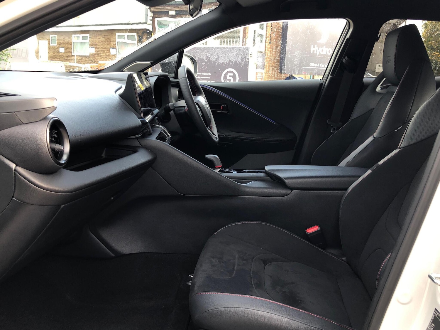 Used Toyota C-HR 2024 for sale - 76474487: Photo 10