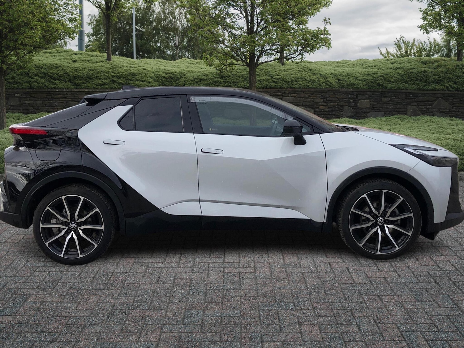 Used Toyota C-HR 2024 for sale - 76474487: Photo 16