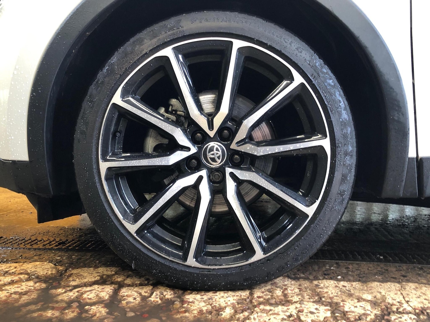 Used Toyota C-HR 2024 for sale - 76474487: Photo 18