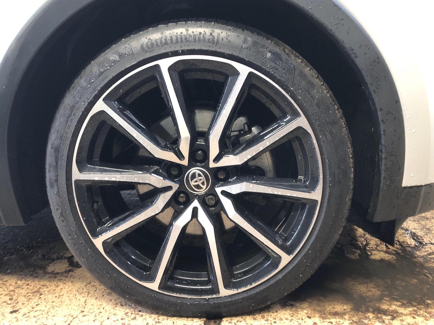 Used Toyota C-HR 2024 for sale - 76474487: Photo 23