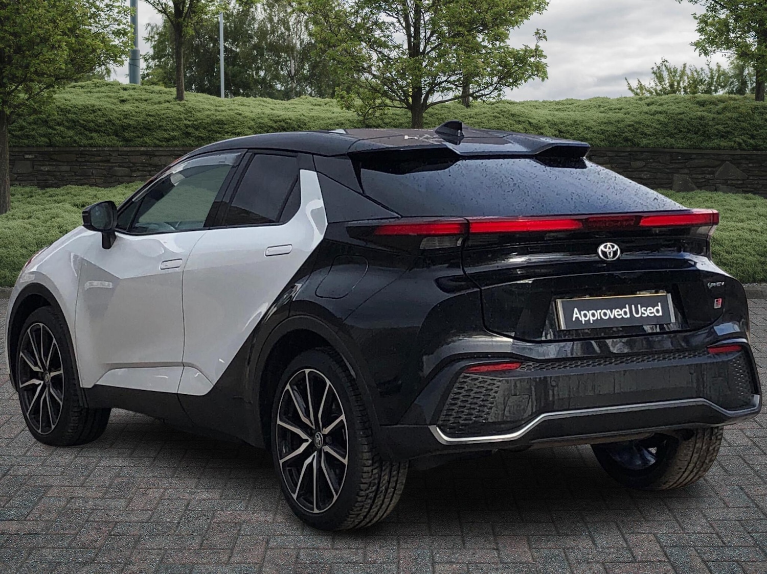 Used Toyota C-HR 2024 for sale - 76474487: Photo 4